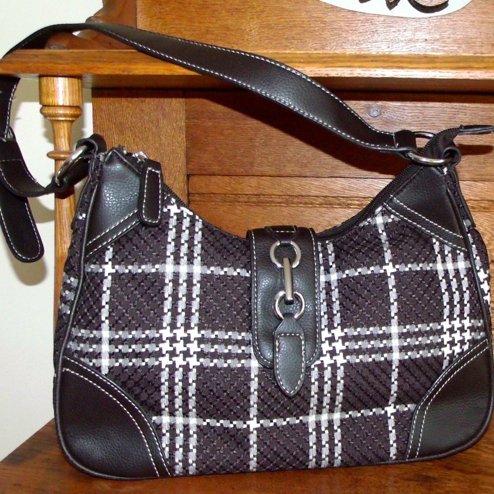 Croft & Barrow Bag, Hobo Style, Brown & Cream Plaid, Excellent Condition!